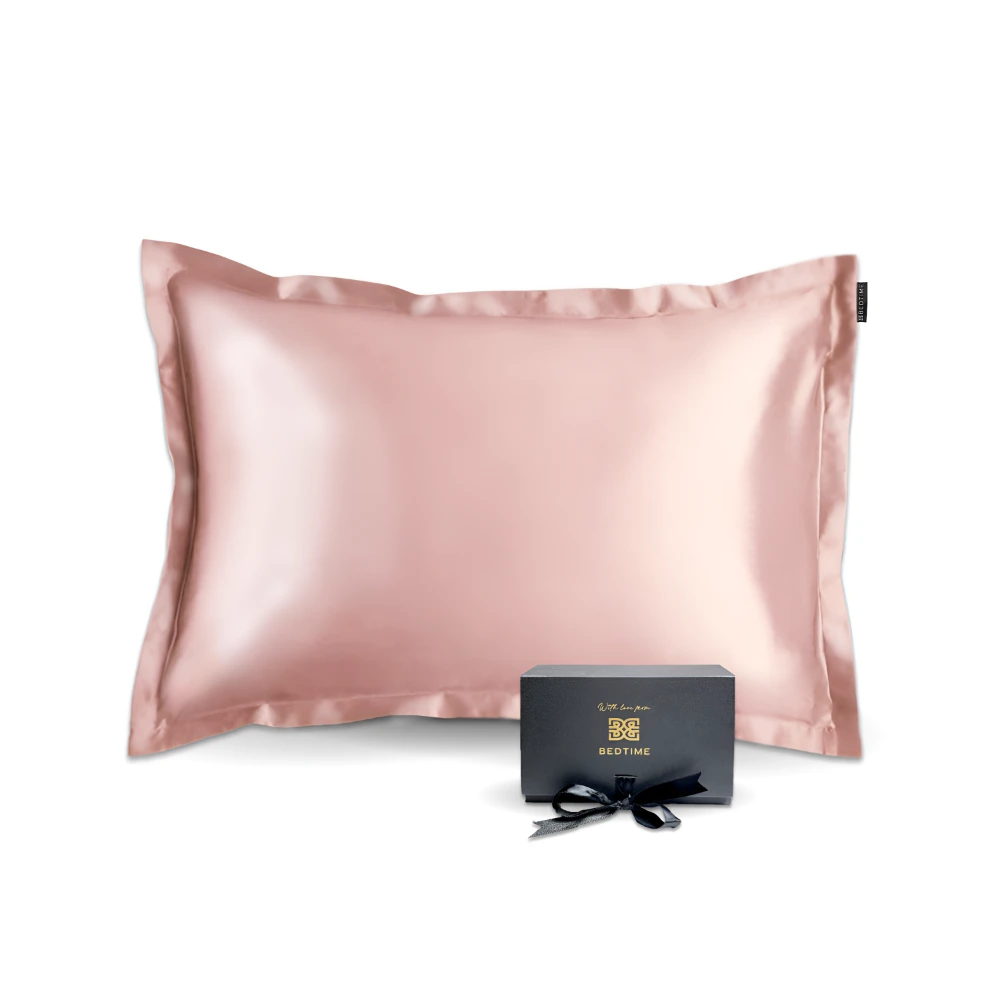 Bedtime Collection silke putevar lys rosa med gaveeske